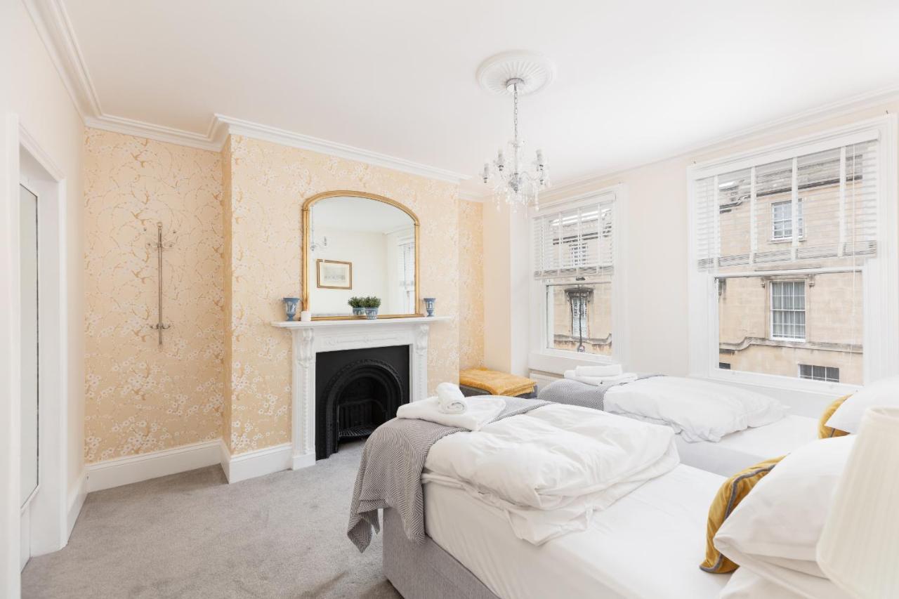 5 Bedroom Magnificent Georgian Townhouse- City Centre Bath Eksteriør billede